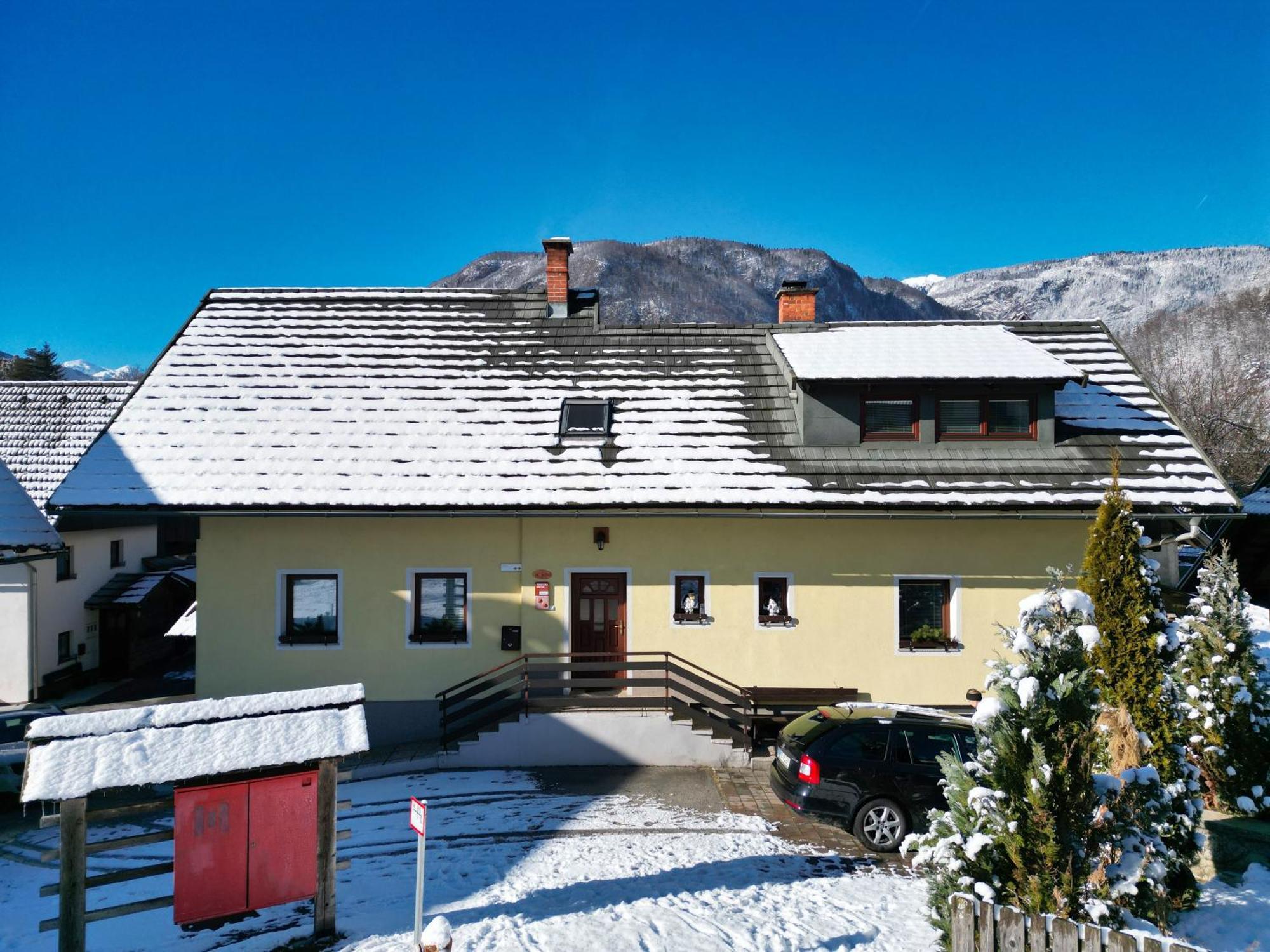 Apartmaji Jost Bohinj ภายนอก รูปภาพ