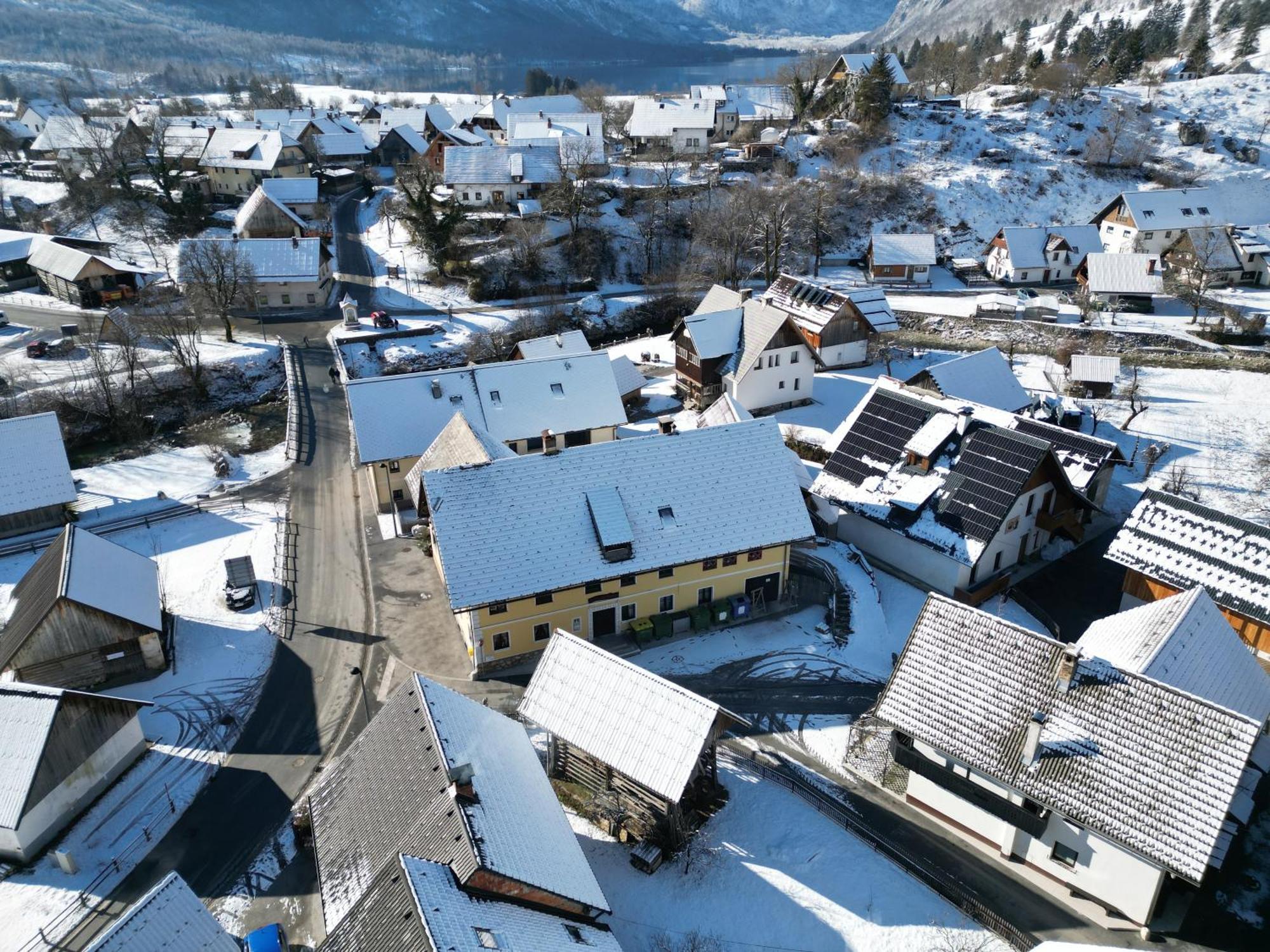 Apartmaji Jost Bohinj ภายนอก รูปภาพ